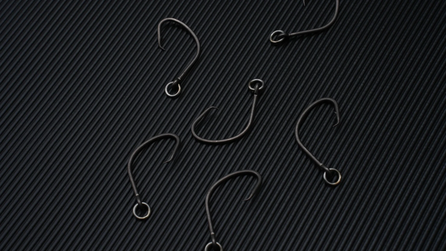 BKK Mutsu Medium Ringed Offset Circle Hooks 5 BKK Mutsu Medium Ringed Offset Circle Hooks - Image 3